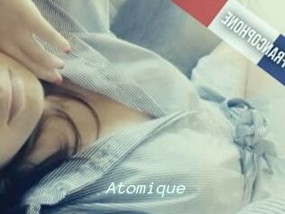Atomique