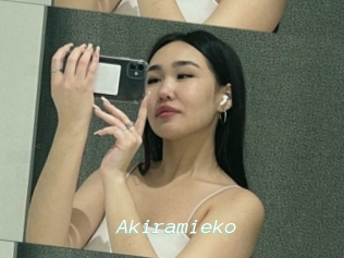 Akiramieko