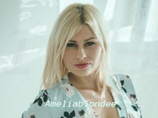 Ameliablondee