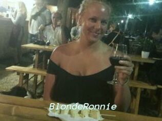 BlondeRonnie