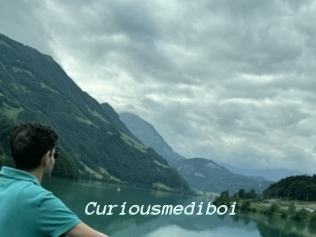 Curiousmediboi