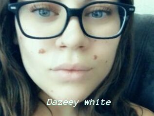 Dazeey_white