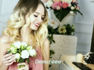 Demureee