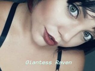 Giantess_Raven