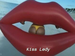 Kiss_Ledy