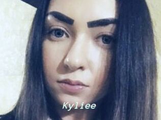 Kyliee_