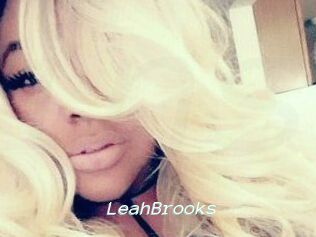 Leah_Brooks