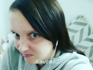 Laura85