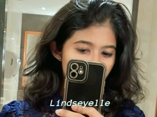 Lindseyelle