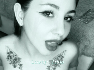 Lusty_luna