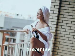 MiaCerise