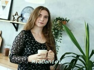 MiaDanielc