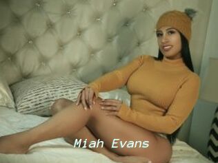 Miah_Evans