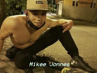 Mikee_Jonnes
