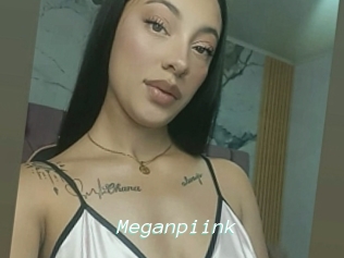 Meganpiink