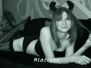Miafoxxy