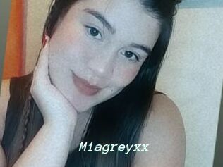 Miagreyxx