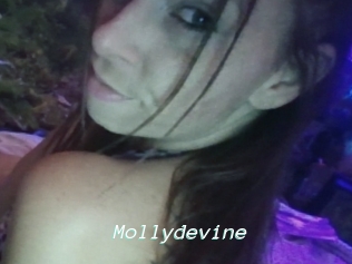Mollydevine