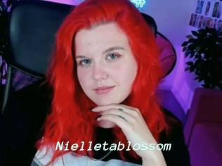 Nielletablossom