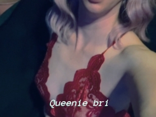 Queenie_bri