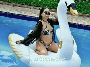 Scarbrunette