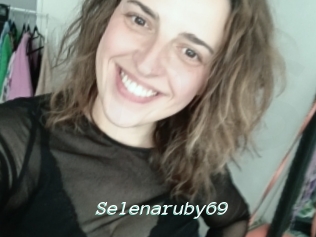 Selenaruby69