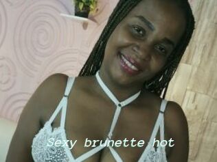 Sexy_brunette_hot